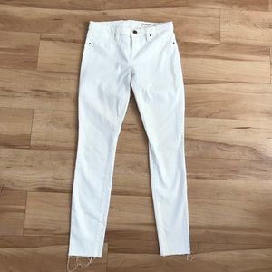 •Blank NYC• frayed ankle white skinny jean